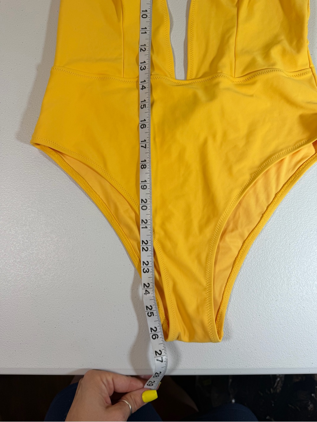Kendall + Kylie Yellow Plunge One Piece Swimsuit Nwt Size Large — image 4 of 8